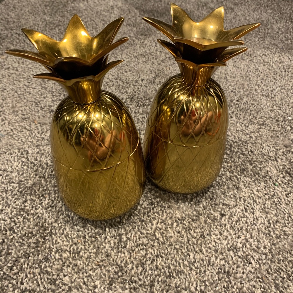 pineapple gold metal drink shakers